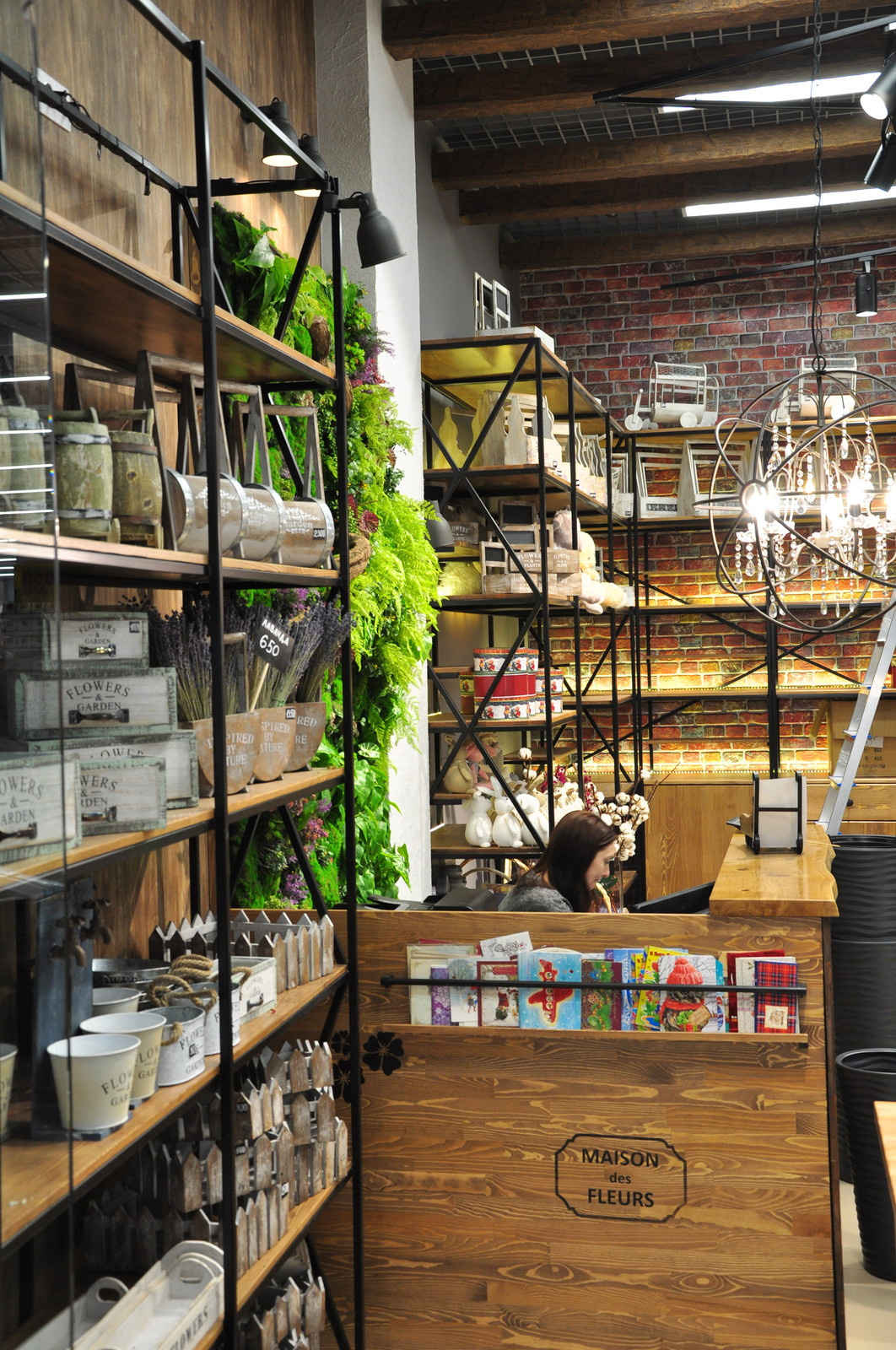 Студия цветов ''La Rose" в ТЦ Галактика, г.Барнаул