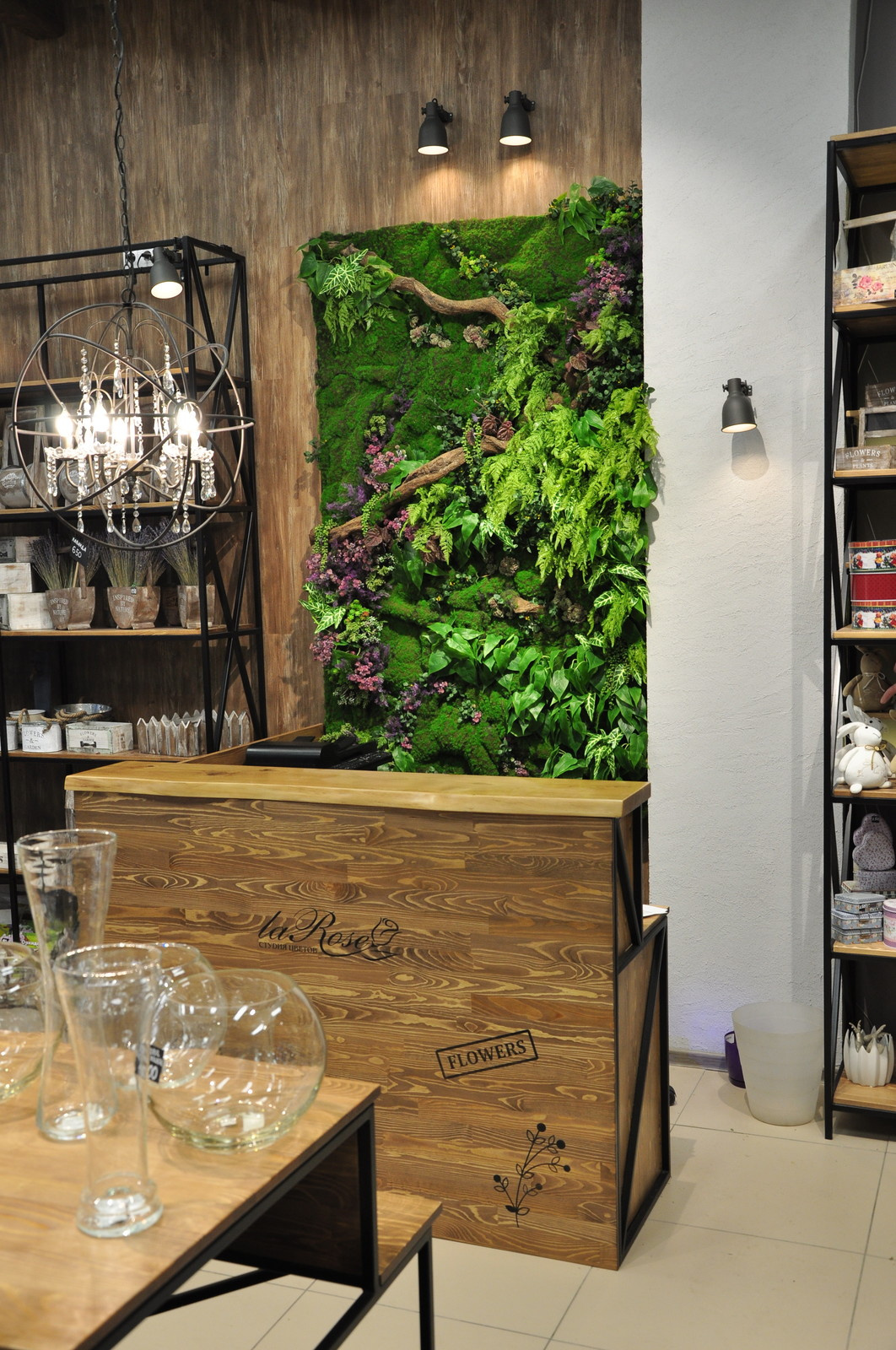 Студия цветов ''La Rose" в ТЦ Галактика, г.Барнаул