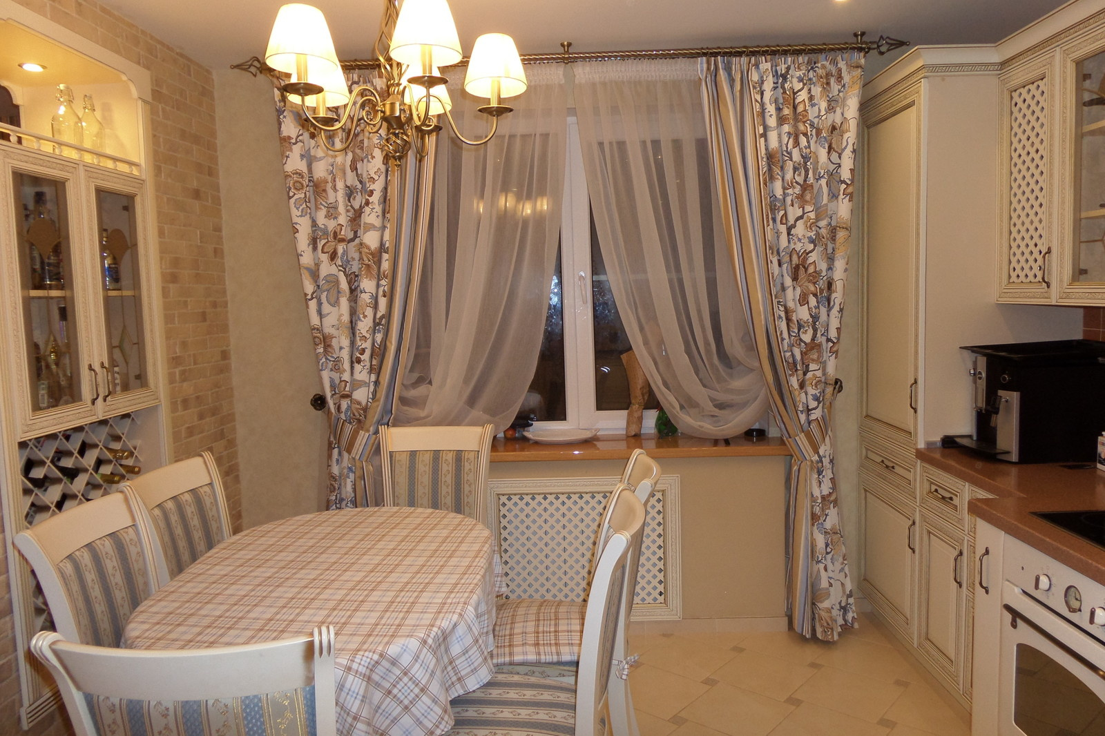 Обложка проекта: Кухня