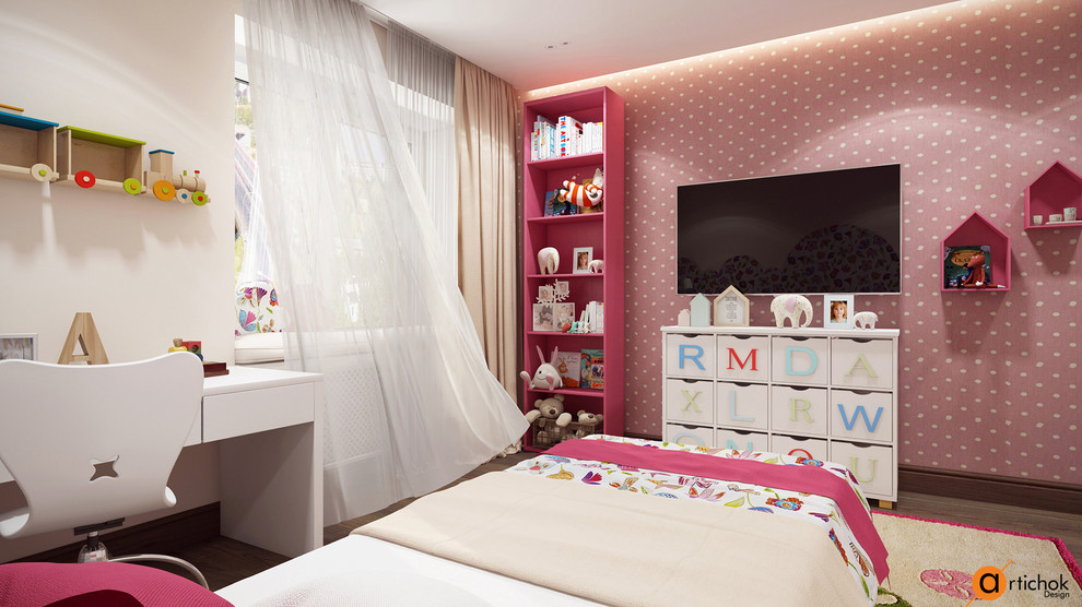Яркая детская для девочки в красном цвете