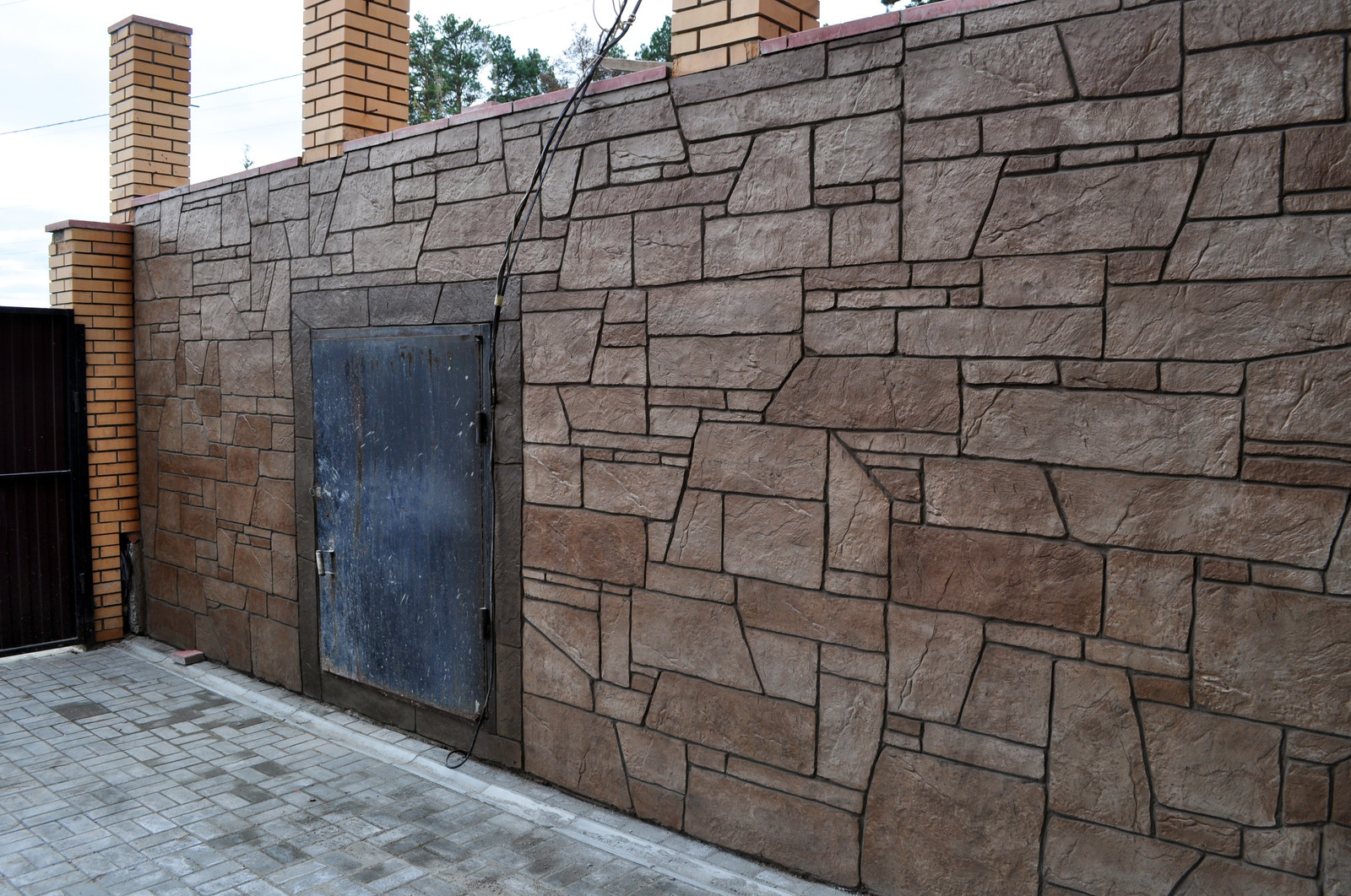 Обложка проекта: Цоколь и забор в п.Дзержинское