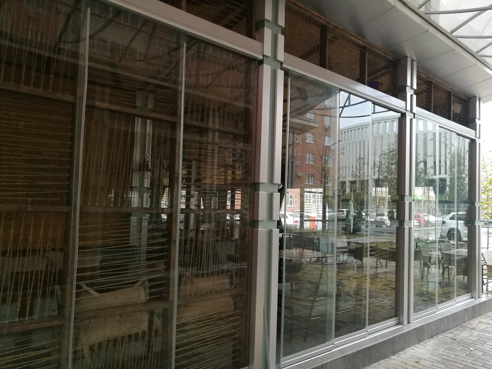 Безрамное остекление. Бар "Большая рыба"