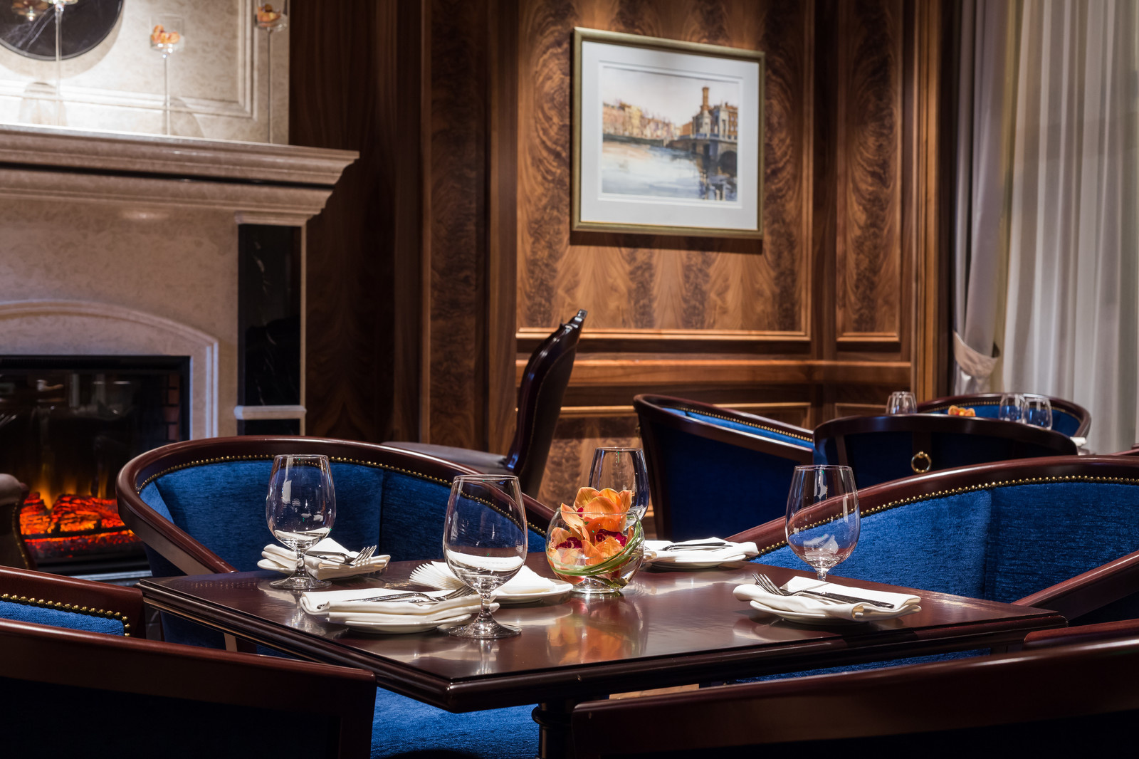 Растения в интерьере LOTTE Hotel St.Petersburg