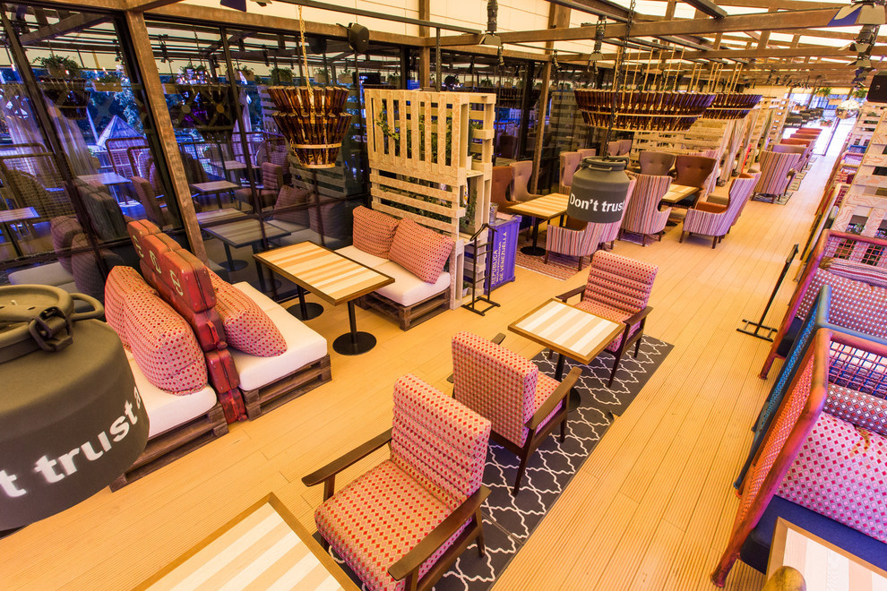 Neft Lounge Кафе