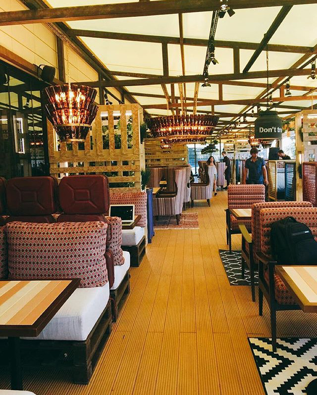 Neft Lounge Кафе