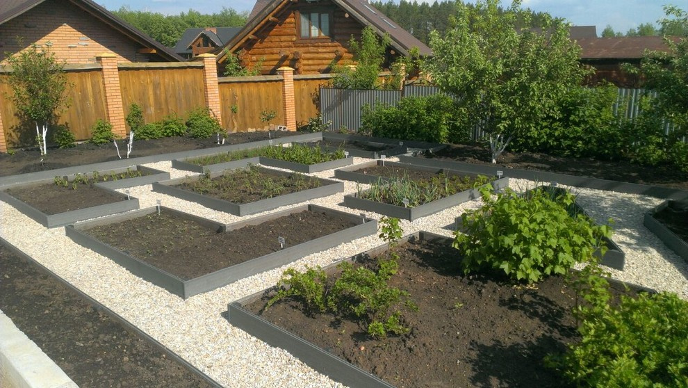 Грядки из ДПК