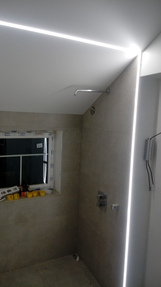 Освещение и потолок в частном доме Пушкино