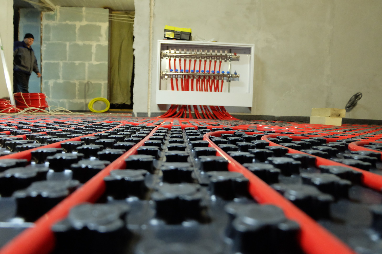 Обложка проекта: Монтаж тёплых полов в монолитном частном доме