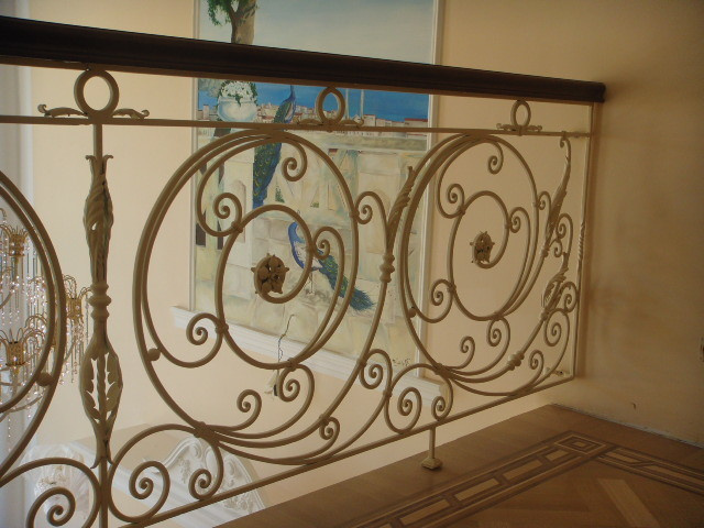 Ограждения лестниц