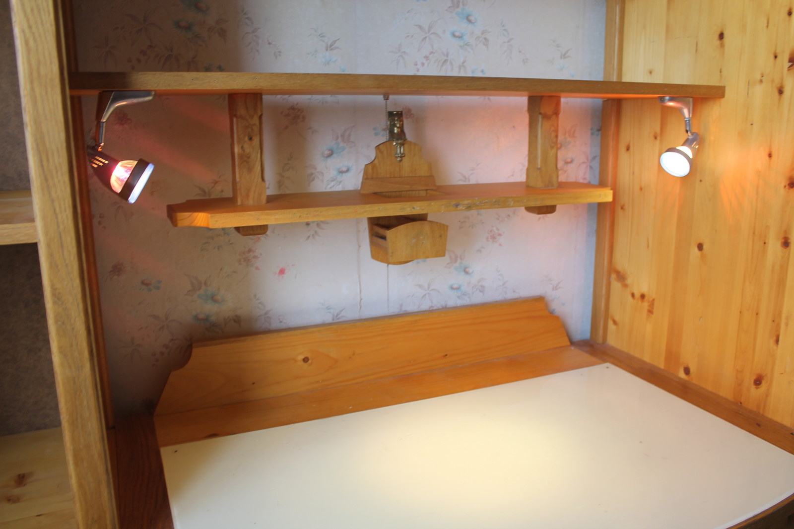 Художественно - декоративные предметы интерьера .