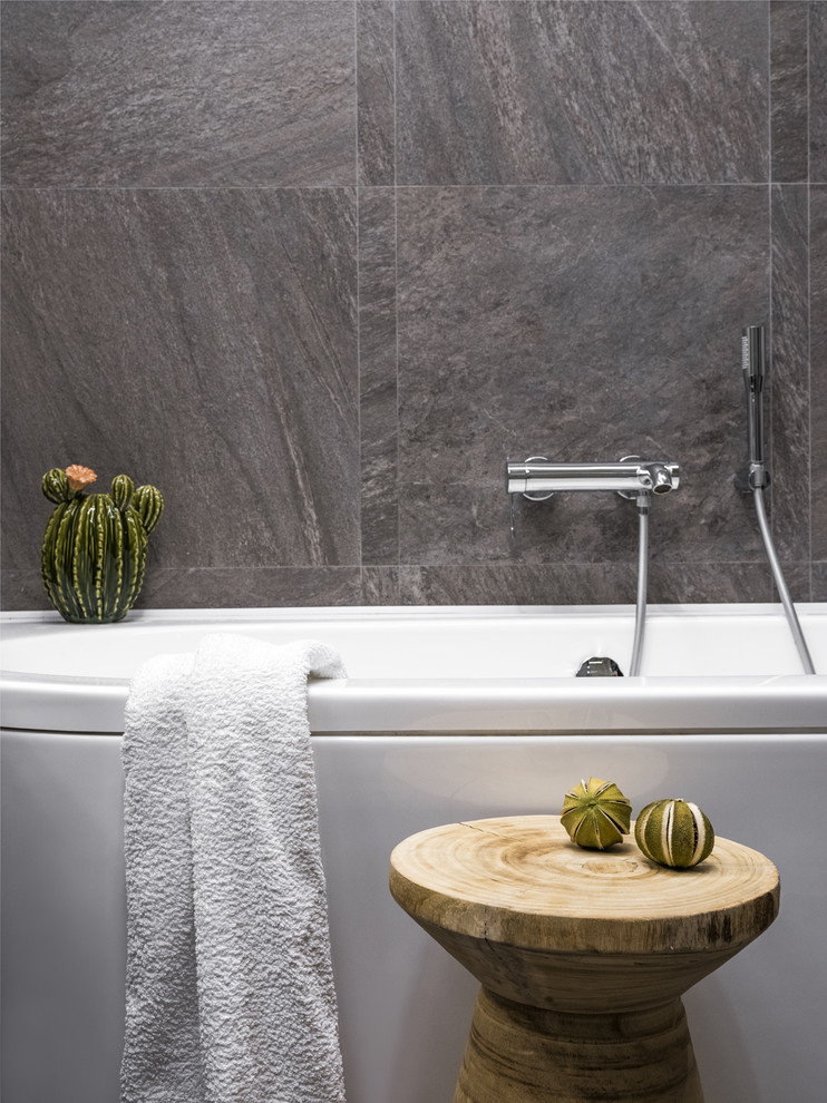 В Гостях: Квартира в Саратове с видом на Волгу и Заячий остров