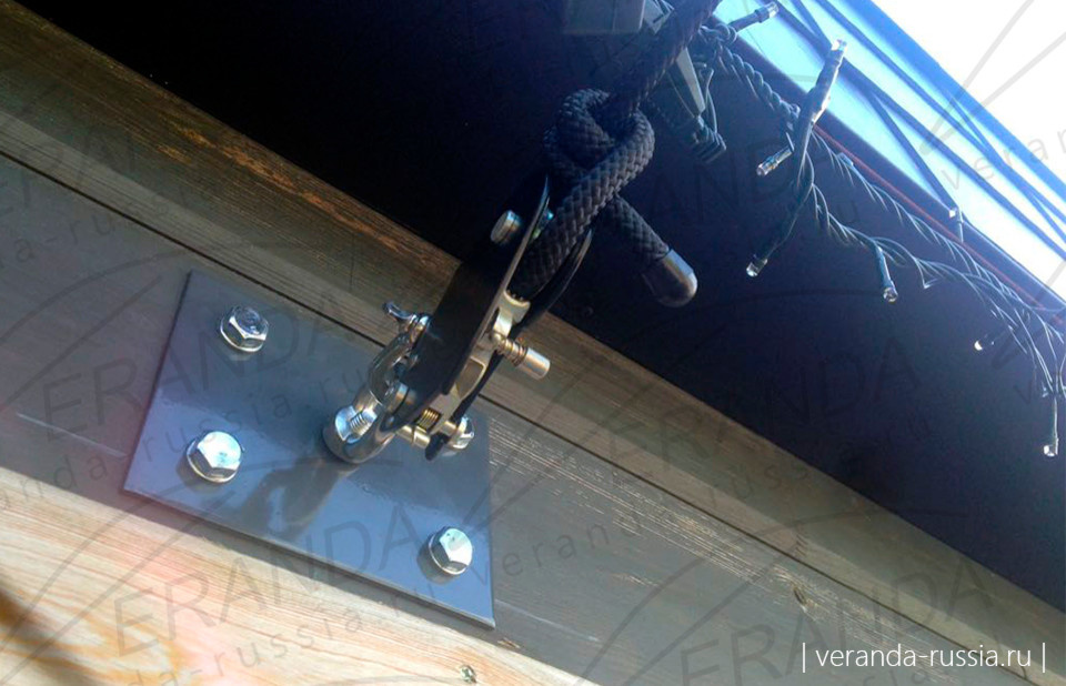 Стильный навес для летней террасы с бассейном