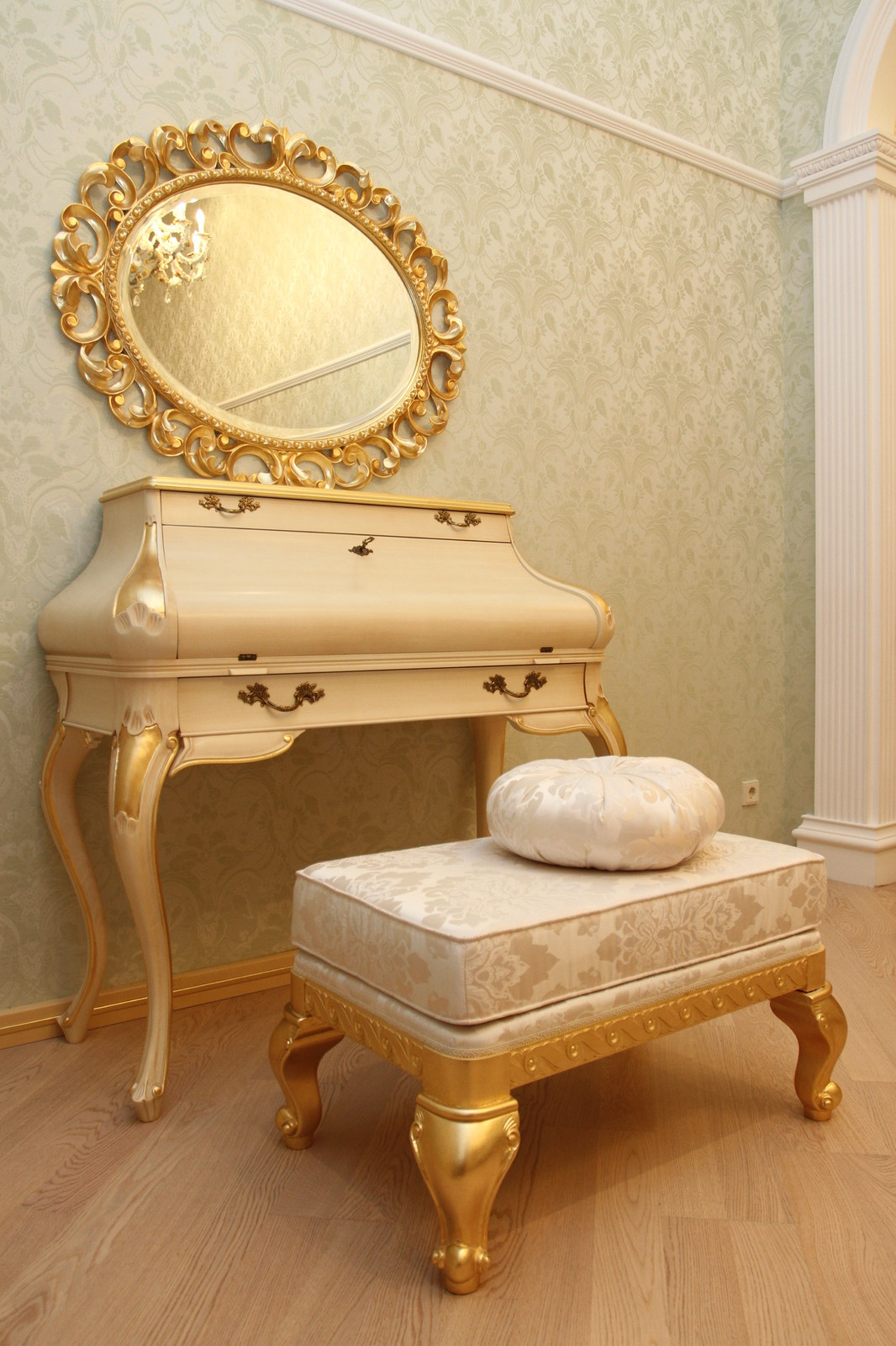 Classico Avorio e Oro