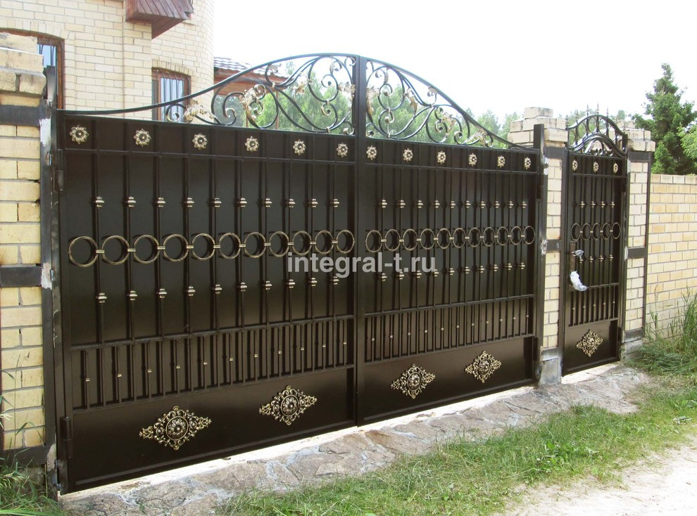 Кованые ворота от предприятия Интеграл
