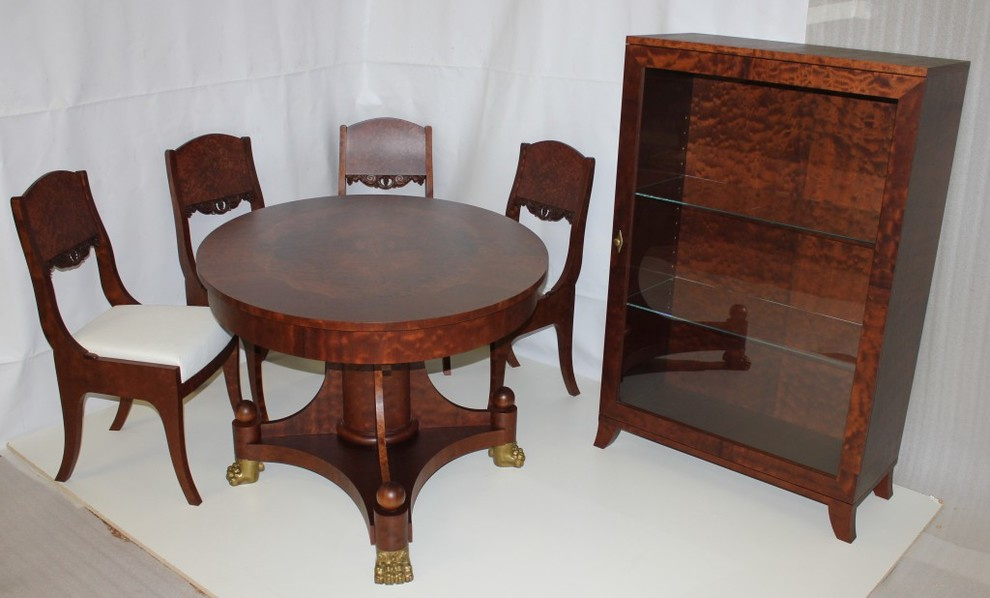 Мебель из массива дерева и шпонированная