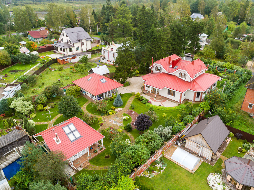 Обложка проекта: Аэрофотосъемка в пригороде