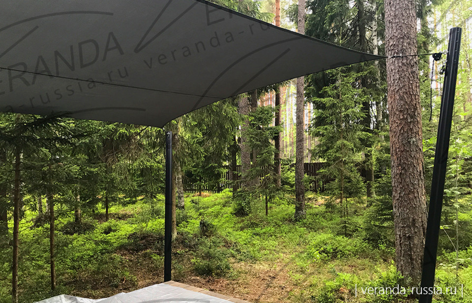 Теневые паруса для зоны отдыха на загородном участке