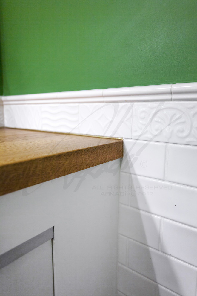 Ванная в зеленых тонах