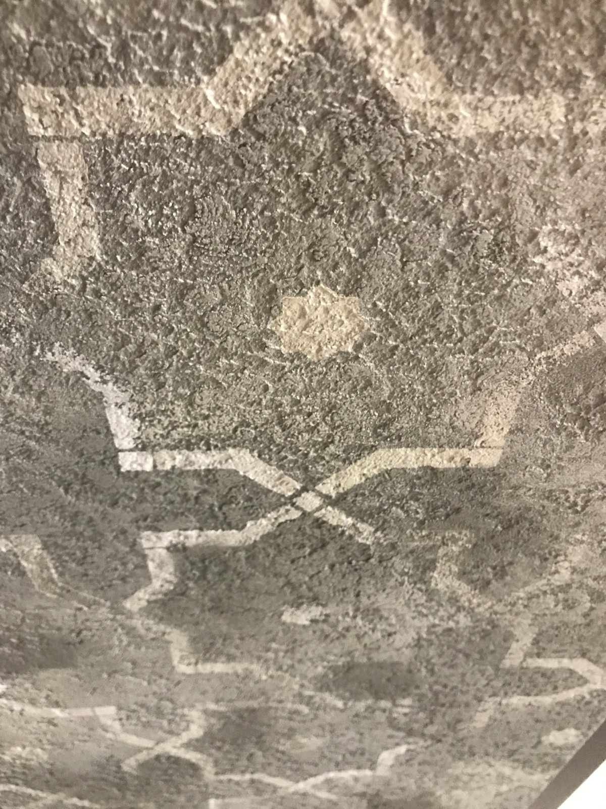 Опираясь на бетон/Drawing on concrete