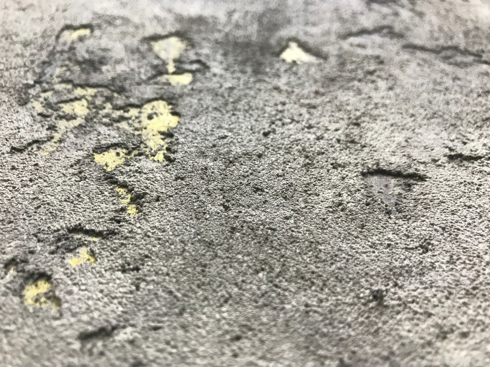 Опираясь на бетон/Drawing on concrete