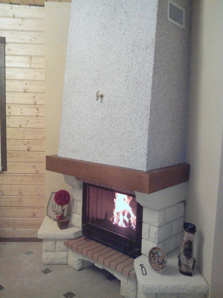 Lupollovo fireplace