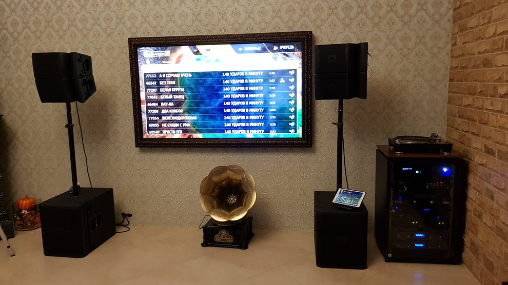 Обложка проекта: Профессональное караоке в частном доме