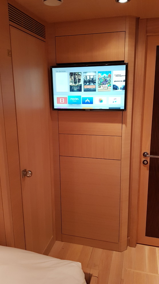 Модернизация мультимедиа систем на Мега яхте Waverunner 41метр