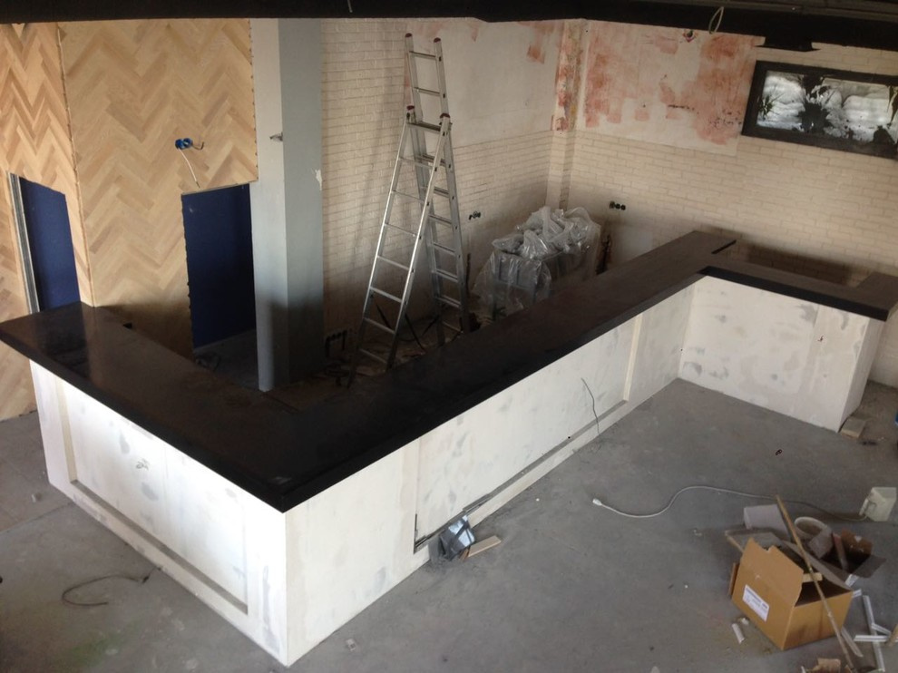 Барная стойка в ресторан "Артист" (г. Туапсе)