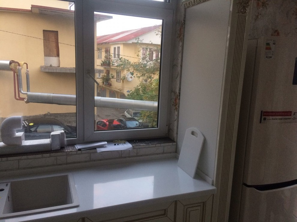 Кухонная столешница из акрилового камня