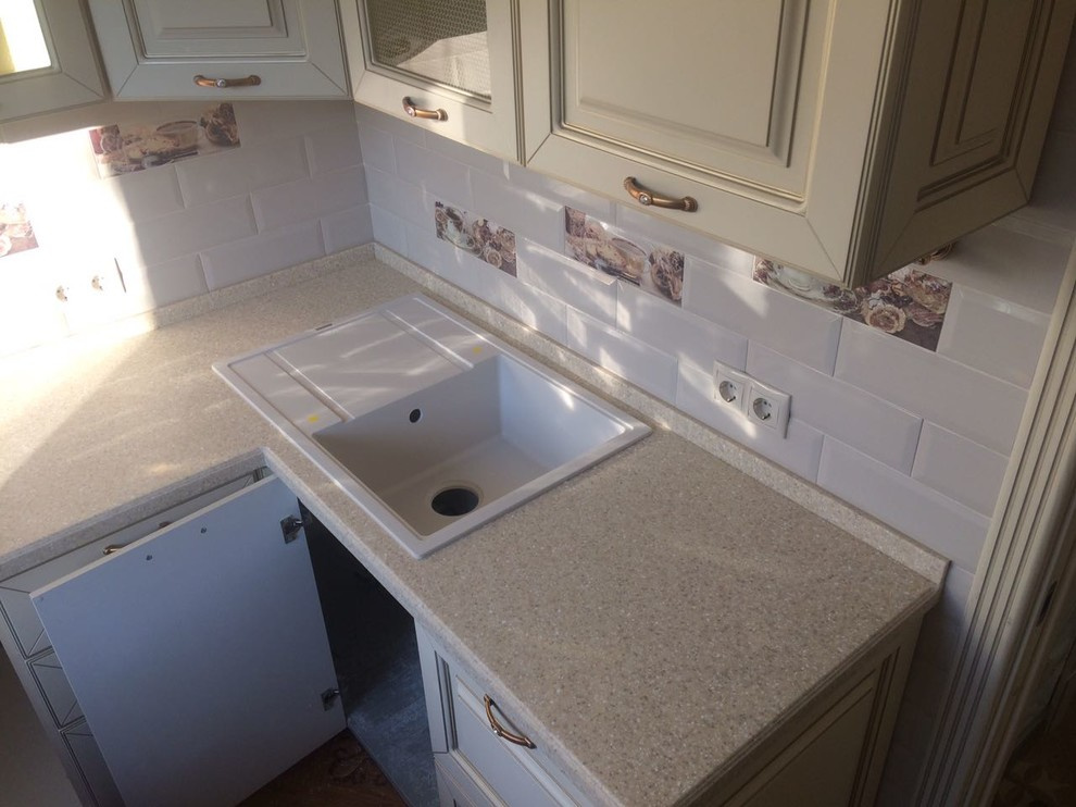 Компактная столешница из акрилового камня