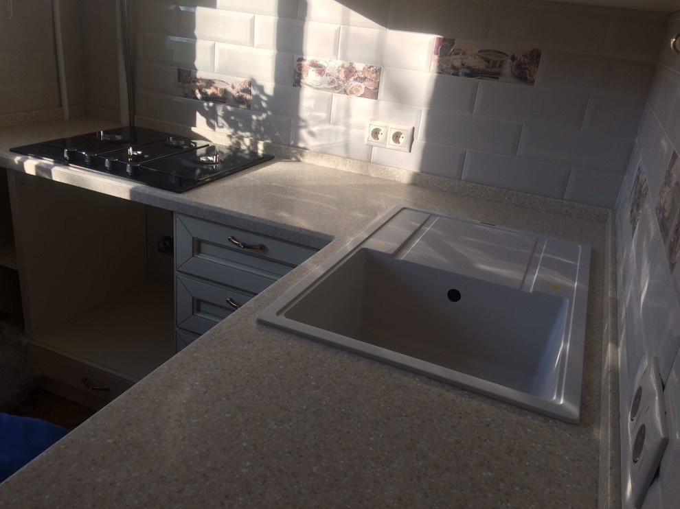 Компактная столешница из акрилового камня