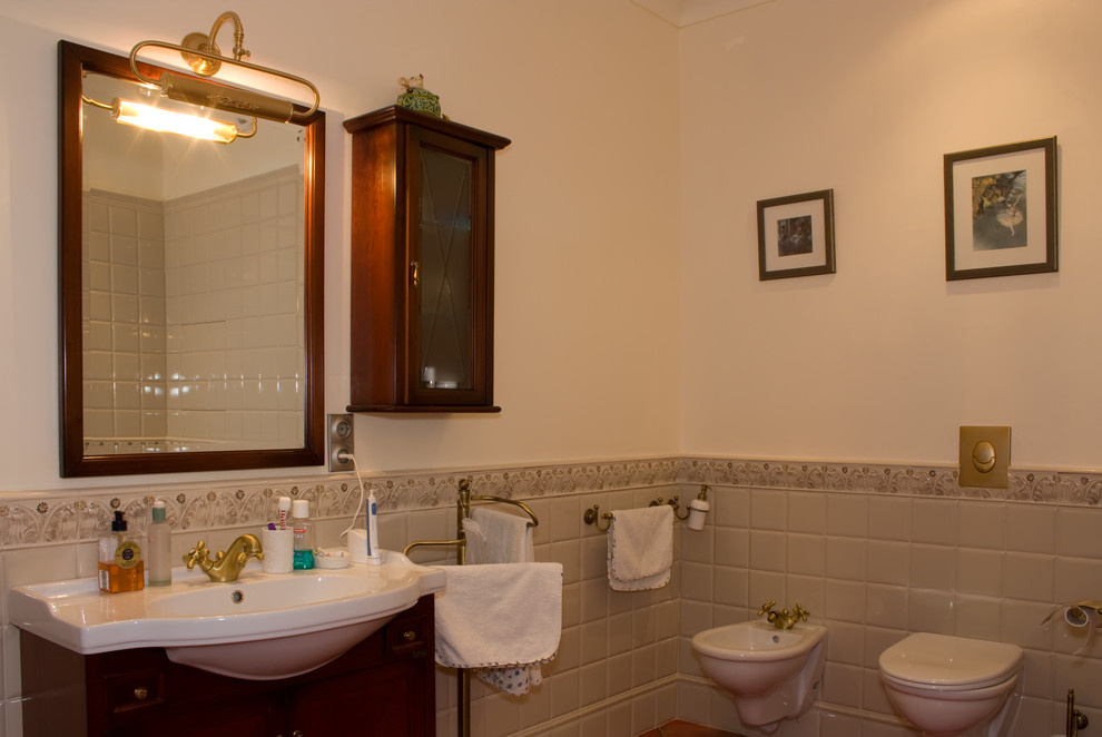 "Соколиное гнездо"