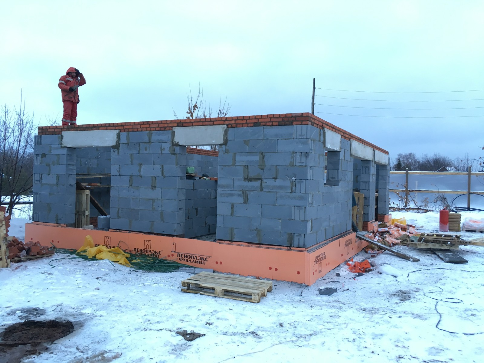 Строительство Гаража на 2 автомобиля.