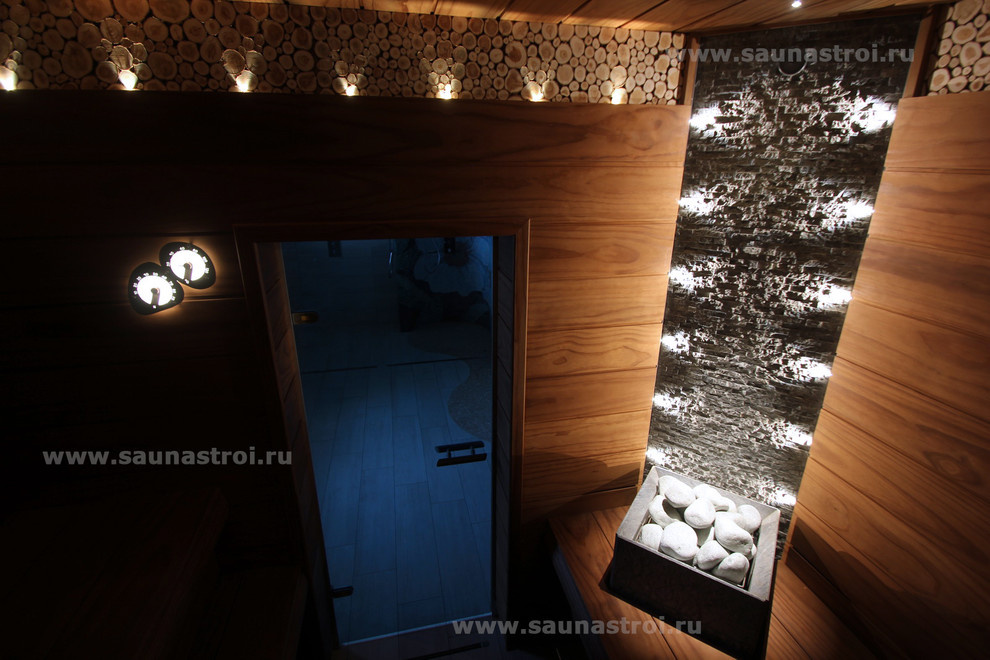 Сауна. Трехъярусный полок из "Pino Premio" и "Tulikivi Tuisku"