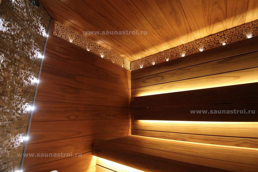Сауна. Трехъярусный полок из "Pino Premio" и "Tulikivi Tuisku"