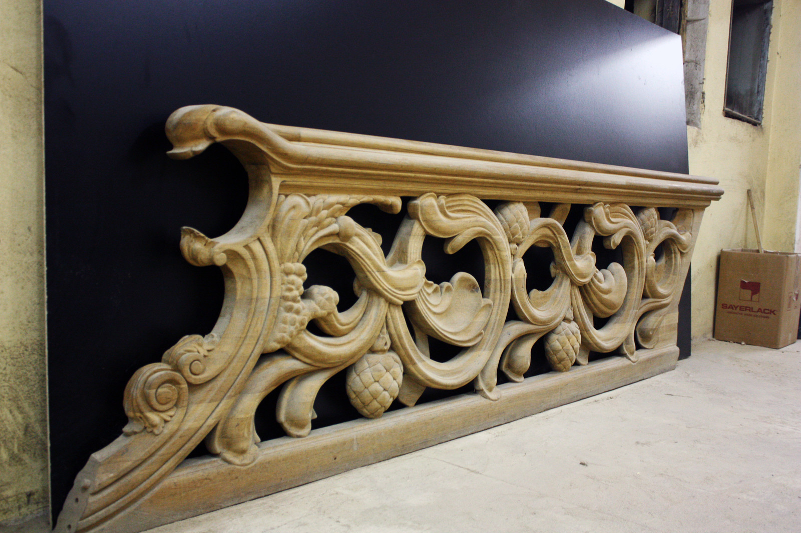 Резная балюстрада