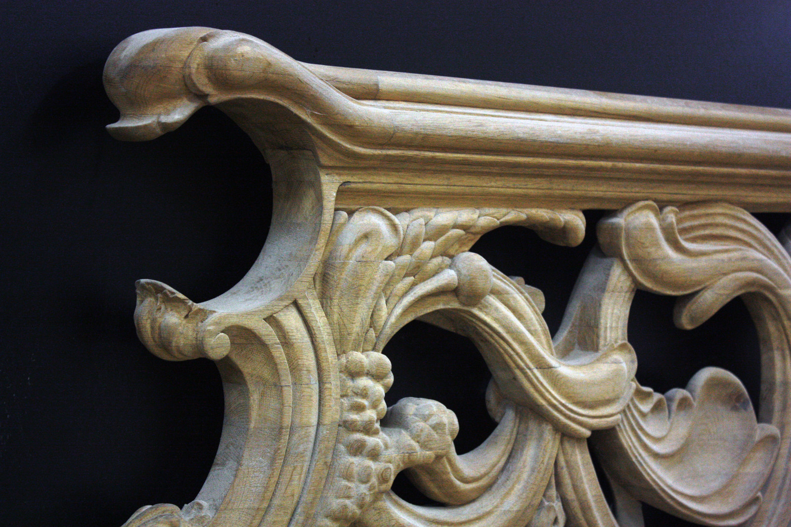 Резная балюстрада