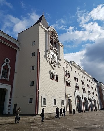 Обогрев кровли и молниезащита