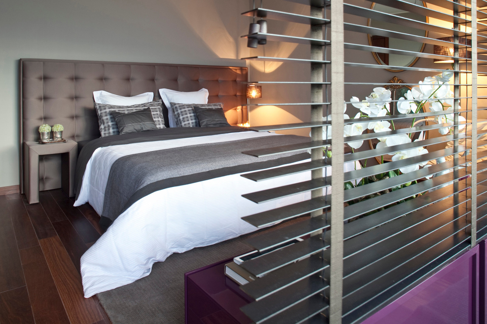 Обложка проекта: Мебель в небольшую спальню