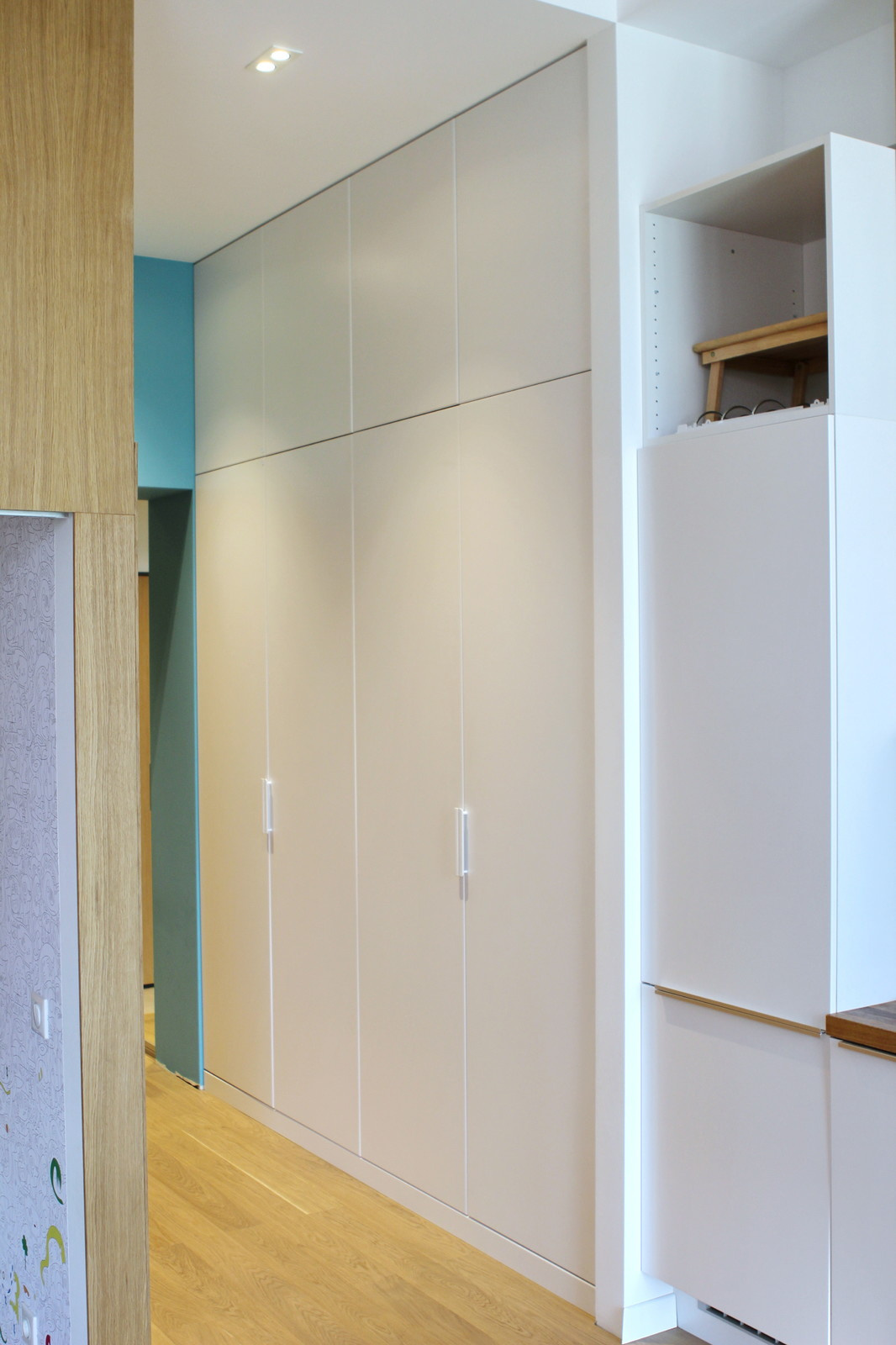 Двухуровневое пространство: кровать и детская