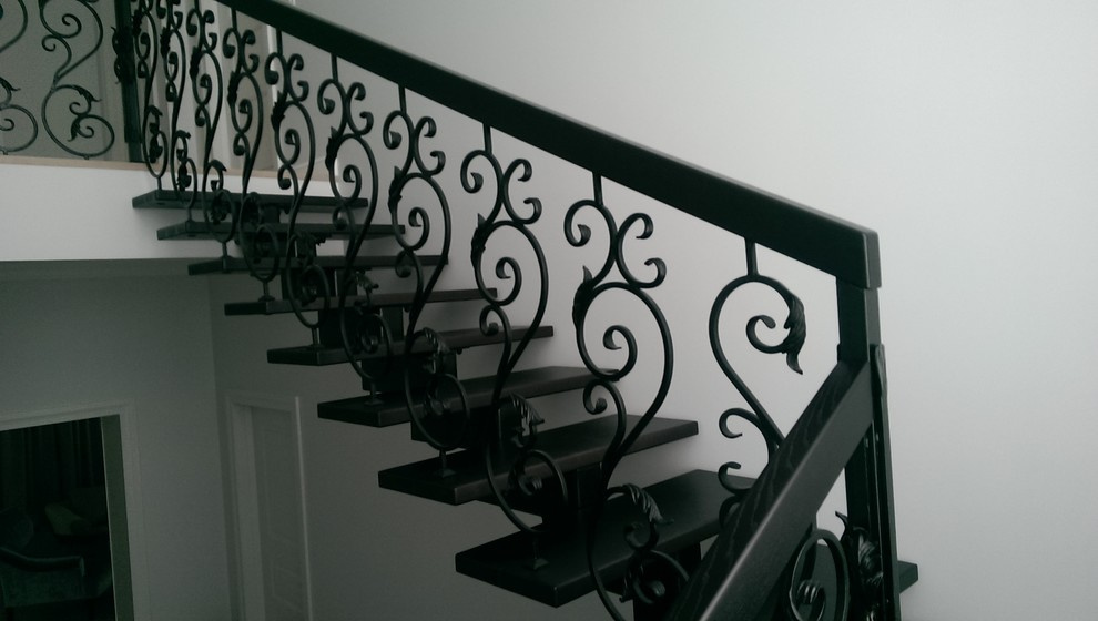 Обложка проекта: Лестница (ясень)