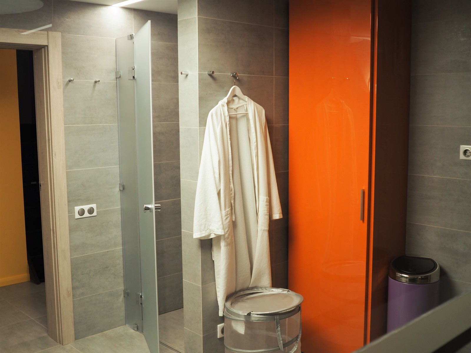 Реконструкция цокольного этажа в загородном доме