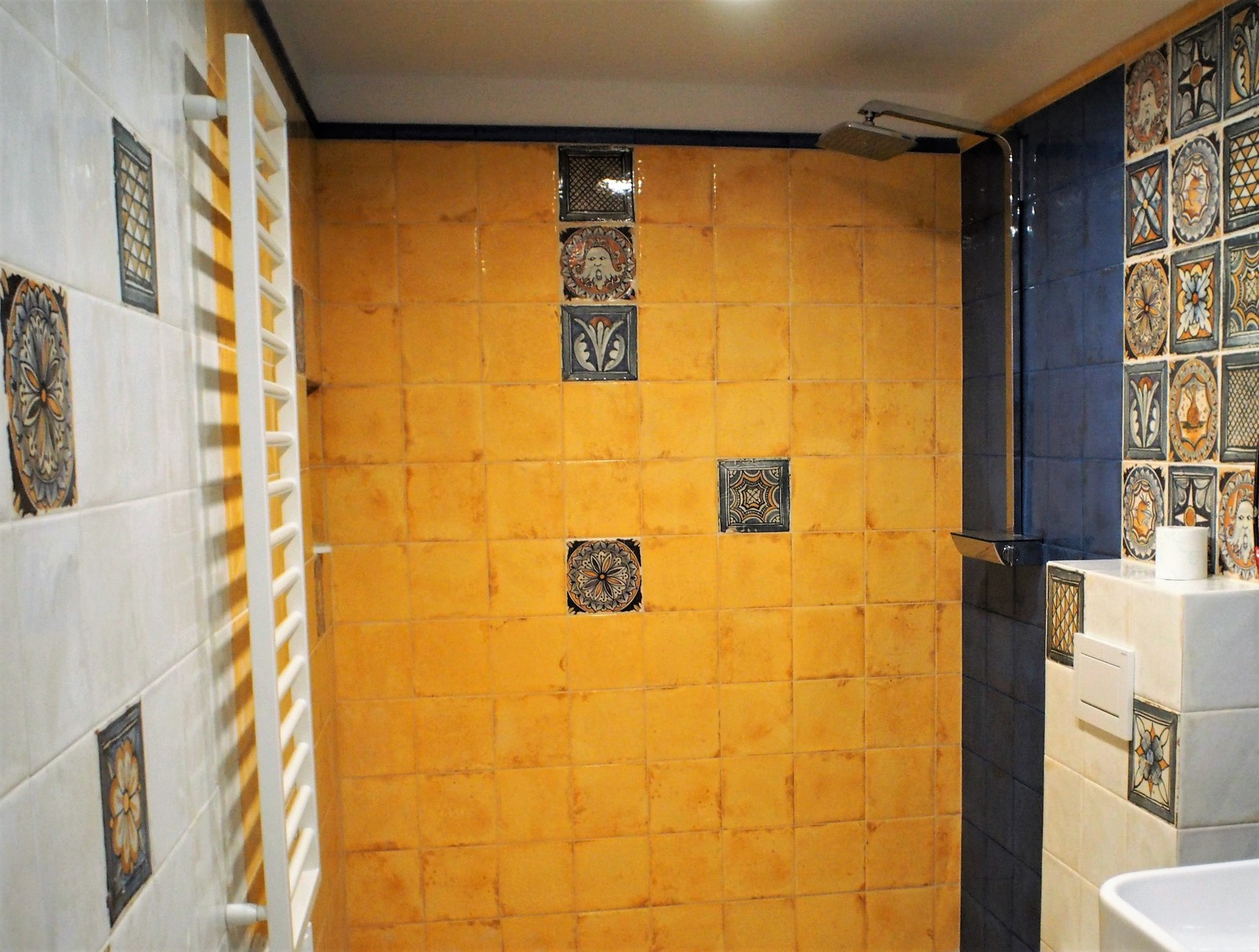 Реконструкция цокольного этажа в загородном доме