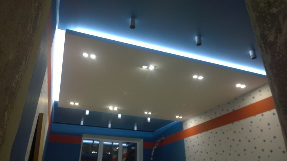 Квартира с интересными задумками по потолкам.