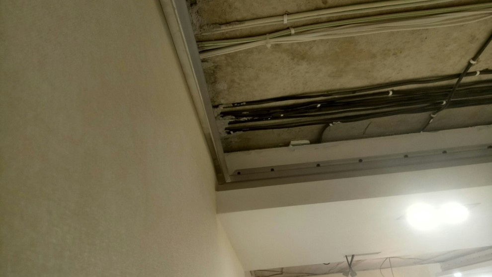 Квартира с интересными задумками по потолкам.