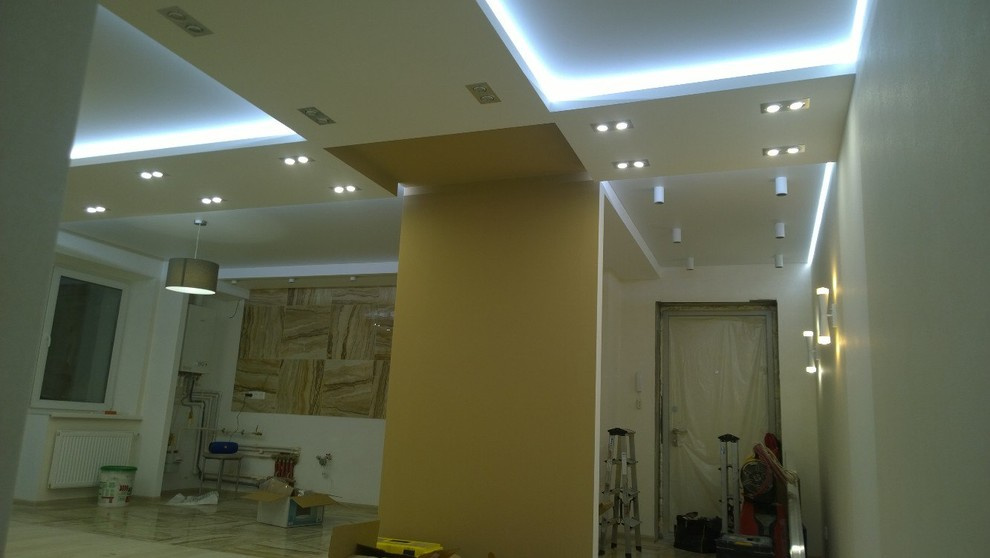 Квартира с интересными задумками по потолкам.