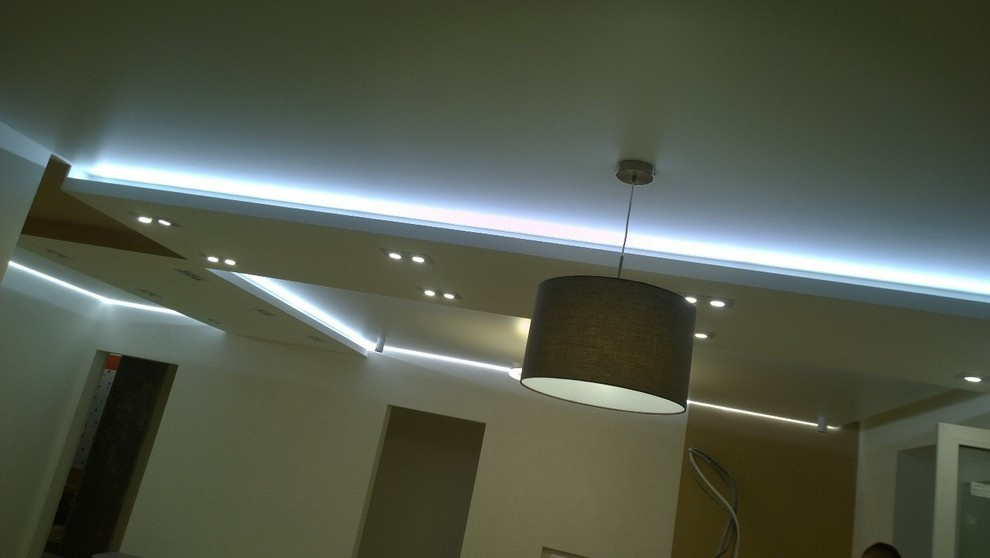 Обложка проекта: Квартира с интересными задумками по потолкам.