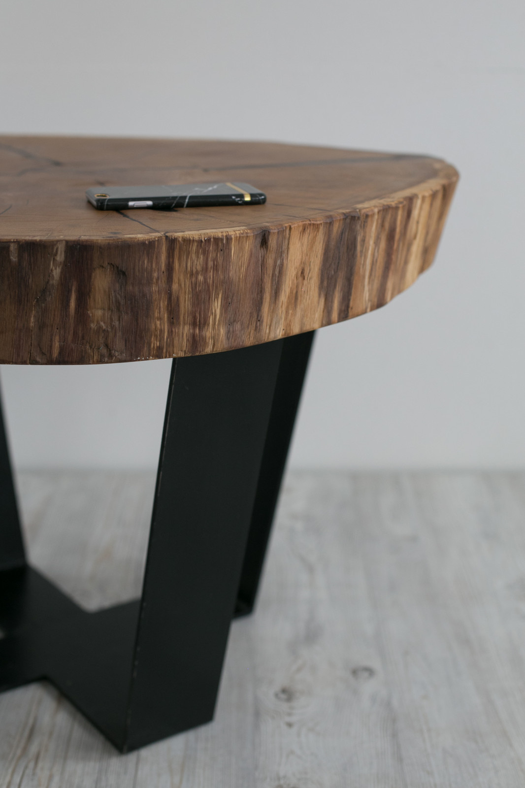 Обложка проекта: Стол из спила дуба толщиной 9см