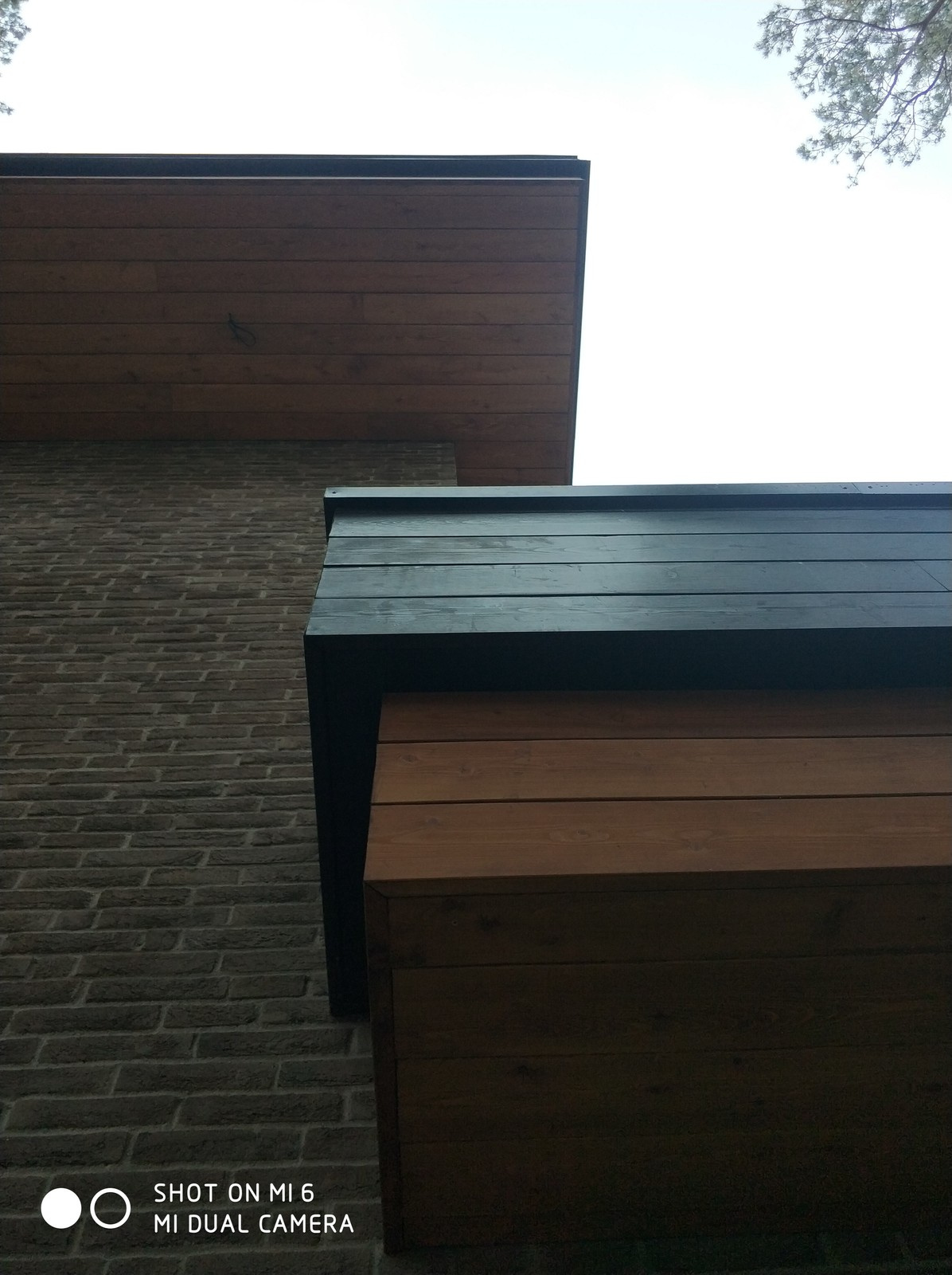 Обложка проекта: Отделка парапетов и свесов кровли