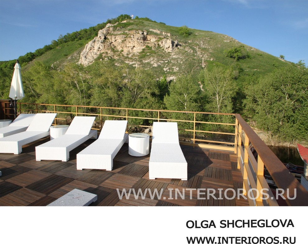 Дебаркадер гостиница на воде со спа-зоной, бассейном и верхней панорамной террас